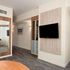 Junior King Suite City View